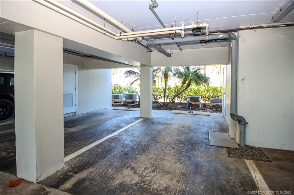 20 NE Plantation Road, Unit 205, Stuart, FL 34996 Photo