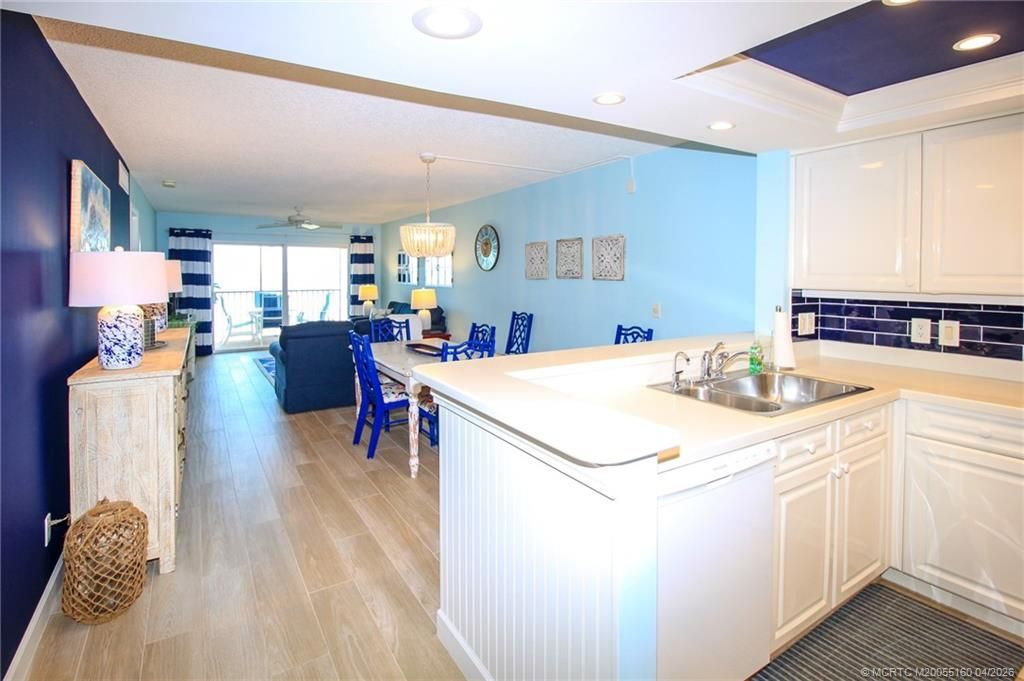 20 NE Plantation Road, Unit 205, Stuart, FL 34996 Photo