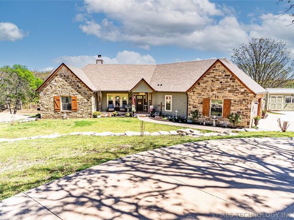 413 Wildflower Run Street , Bristow, OK 74010