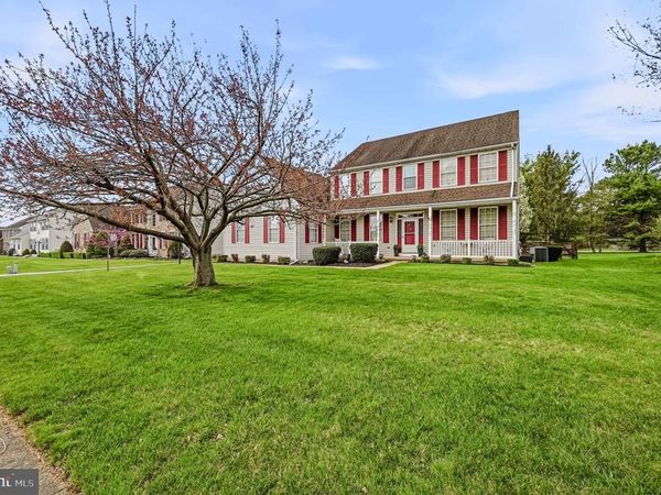 62 HILLARY CIRCLE, NEW CASTLE, DE 19720