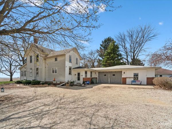 15555 McGirr Road, Hinckley, IL 60520