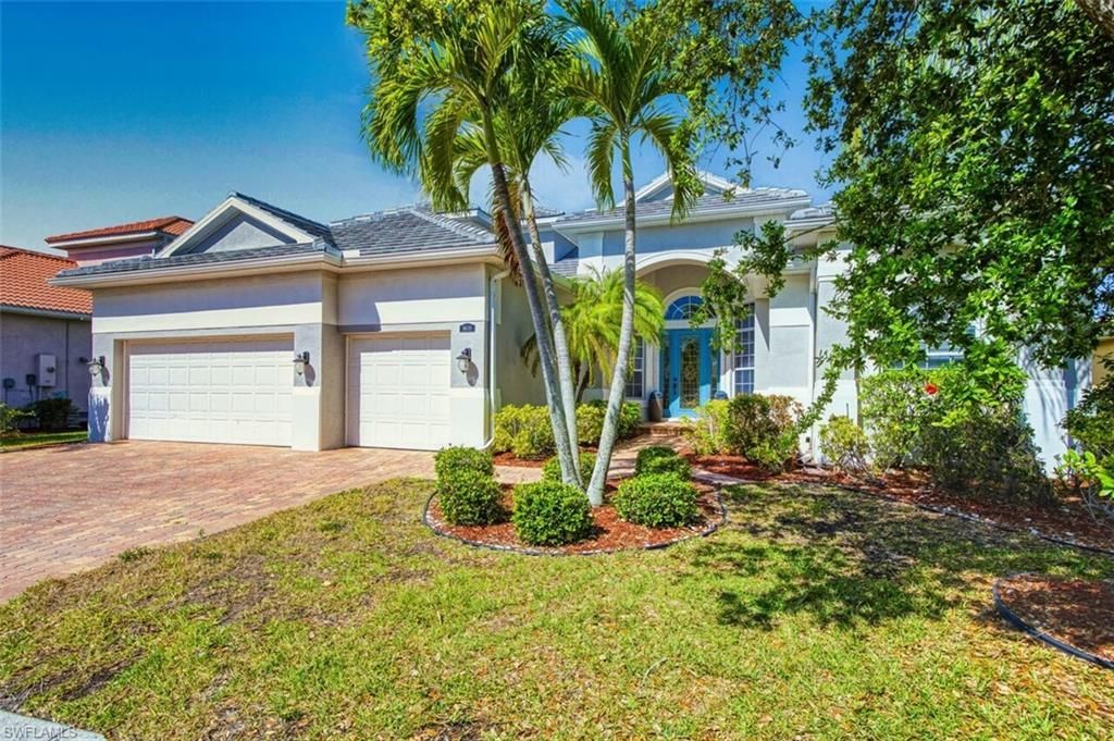 16018 Thorn Wood Dr, Fort Myers, FL 33908 Photo