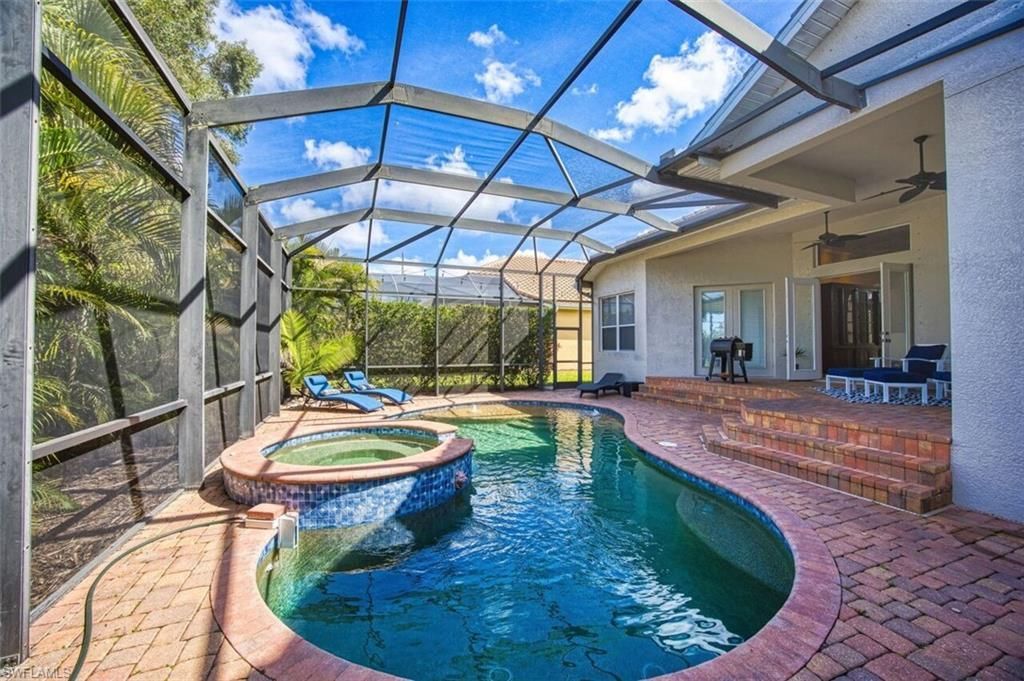 16018 Thorn Wood Dr, Fort Myers, FL 33908 Photo