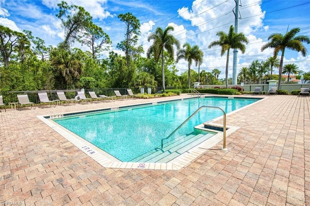 16018 Thorn Wood Dr, Fort Myers, FL 33908 Photo