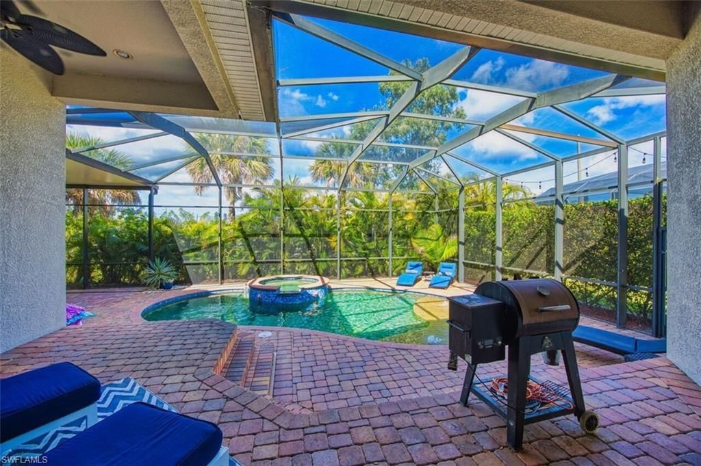 16018 Thorn Wood Dr, Fort Myers, FL 33908 Photo