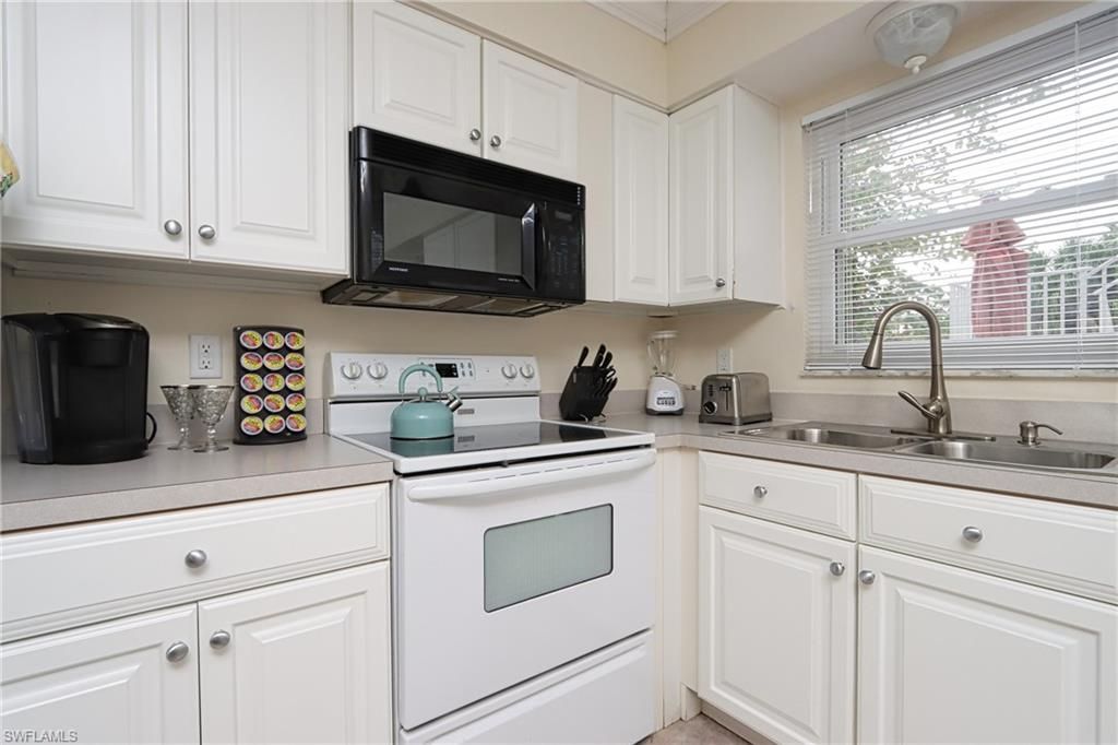 940 3rd St S, Unit 101, Naples, FL 34102 Photo