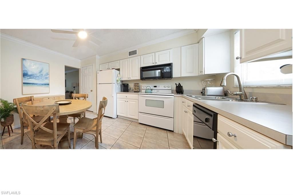 940 3rd St S, Unit 101, Naples, FL 34102 Photo