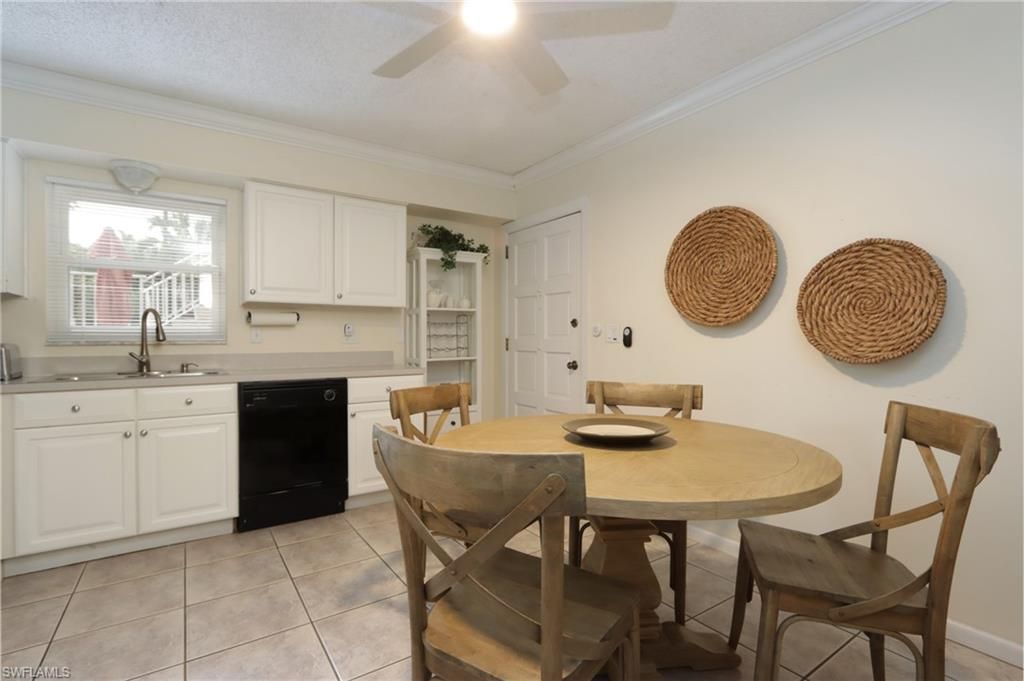 940 3rd St S, Unit 101, Naples, FL 34102 Photo