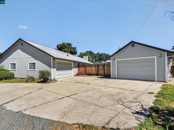 1836 Farm Bureau Rd, Concord, CA 94519