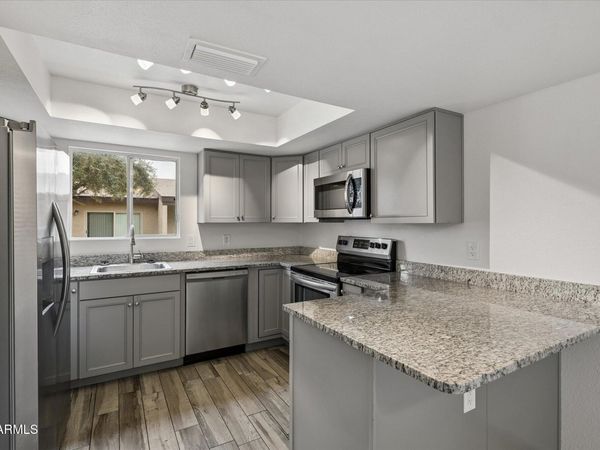 4619 W CONTINENTAL Drive, Glendale, AZ 85308