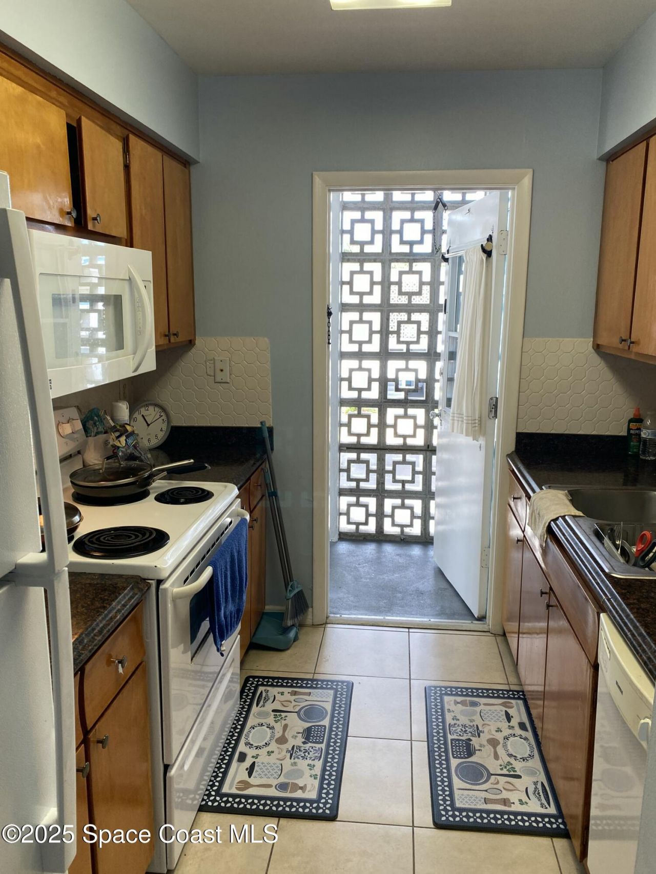 8401 N Atlantic Avenue, Unit F8, Cape Canaveral, FL 32920 Photo