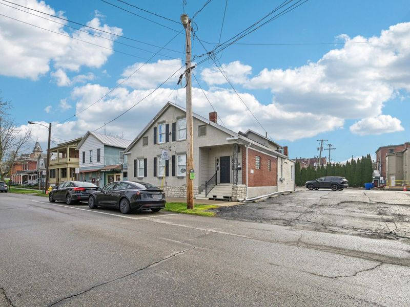 56 N Franklin Street, Delaware, OH 43015 Photo 4