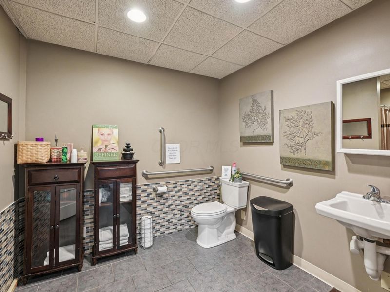 56 N Franklin Street, Delaware, OH 43015 Photo 9