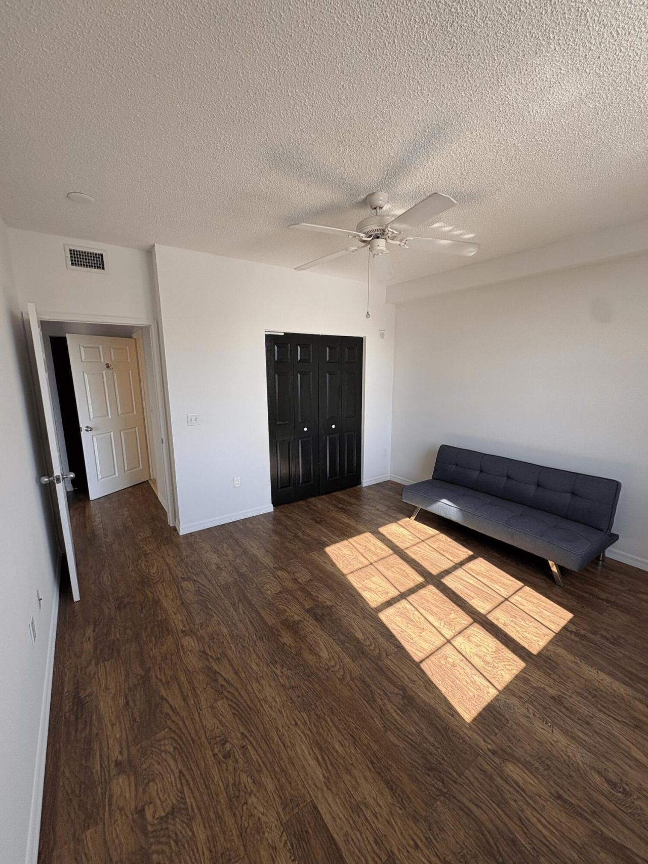 616 Clearwater Park Road, Unit 611, West Palm Beach, FL 33401 Photo