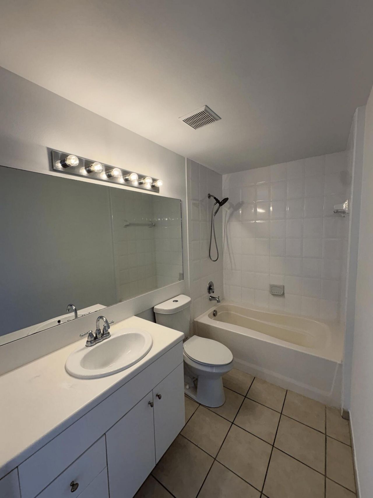 616 Clearwater Park Road, Unit 611, West Palm Beach, FL 33401 Photo