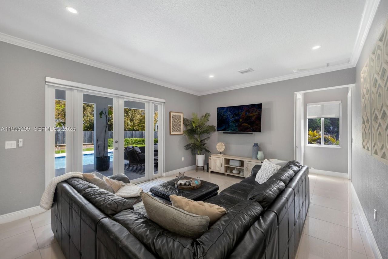 19781 SW 84th Ct , Cutler Bay, FL 33189 Photo