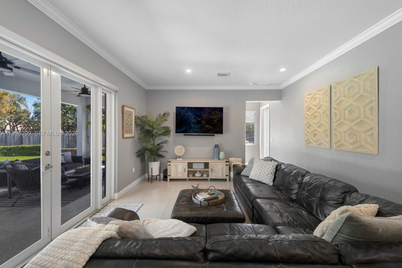 19781 SW 84th Ct , Cutler Bay, FL 33189 Photo