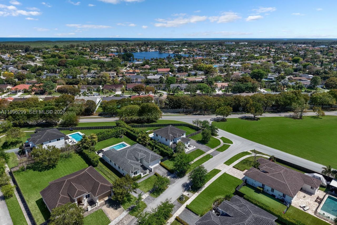 19781 SW 84th Ct , Cutler Bay, FL 33189 Photo