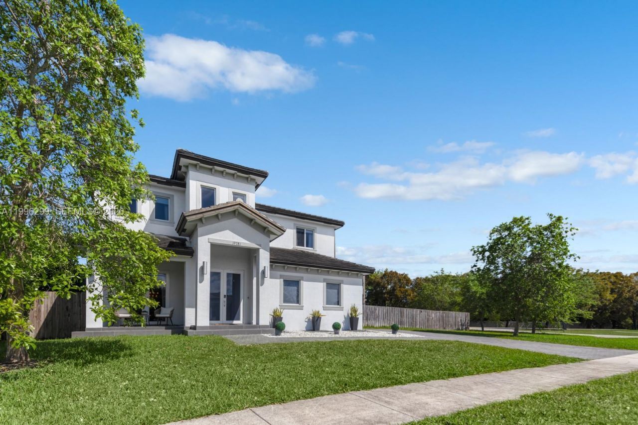 19781 SW 84th Ct , Cutler Bay, FL 33189 Photo