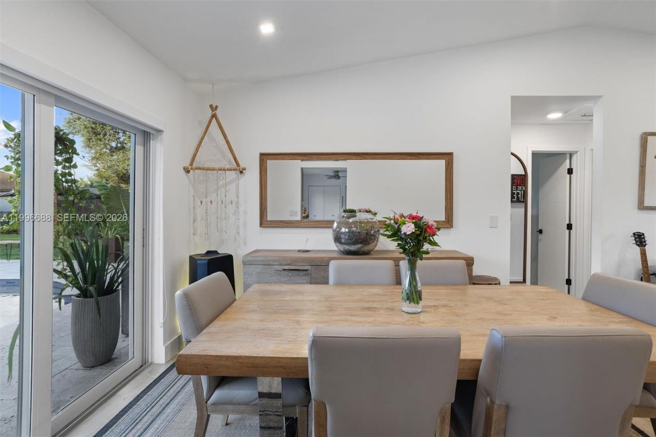 12811 SW 9th Pl, Davie, FL 33325 Photo