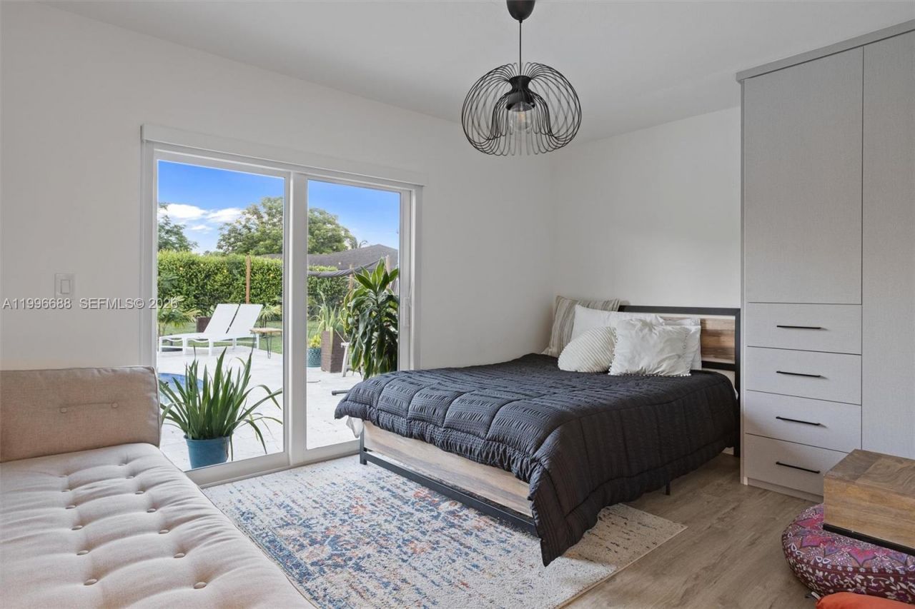 12811 SW 9th Pl, Davie, FL 33325 Photo