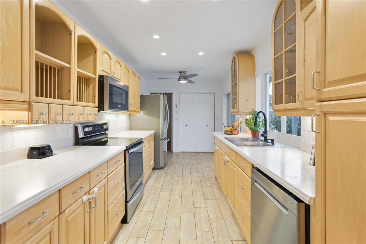 12811 SW 9th Pl, Davie, FL 33325 Photo