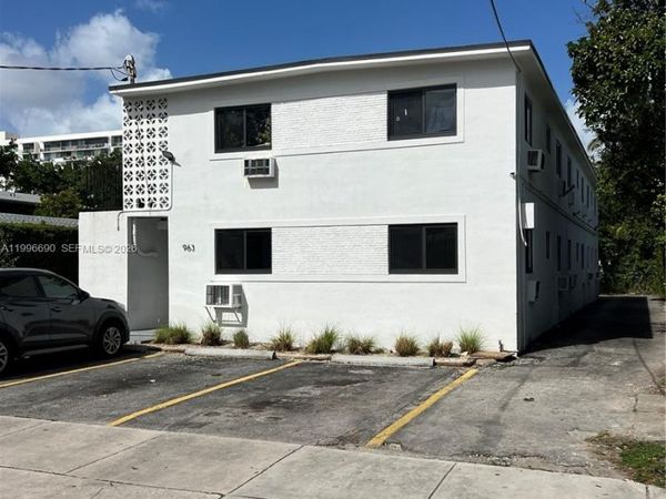 963 NW 5th St , Unit 1, Miami, FL 33128