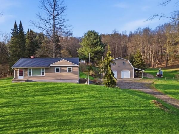 25 Alexander Rd., Bellville, OH 44813