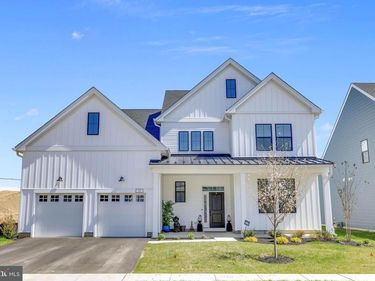72 ROSS LANE, CRANBURY, NJ 08512