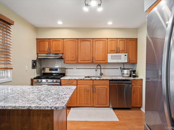 630 Fulton Street , Unit T6, Farmingdale, NY 11735