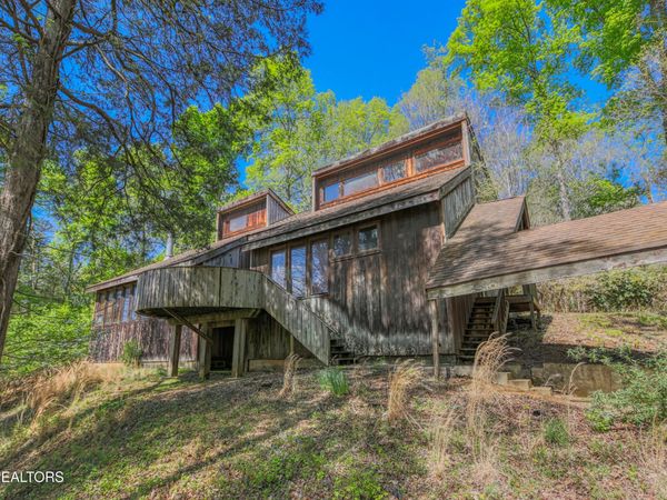 8833 Cove Point Lane, Knoxville, TN 37922