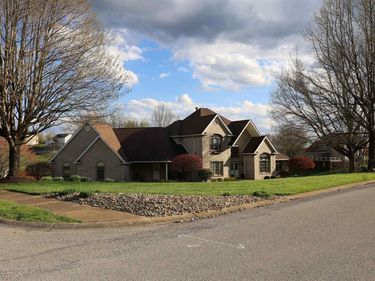 7002 Victorian Lane, Fairmont, WV 26554