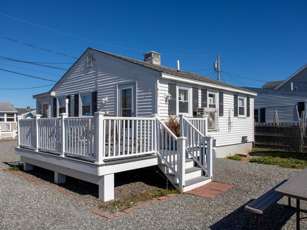 23 Diane Lane, Hampton, NH 03842