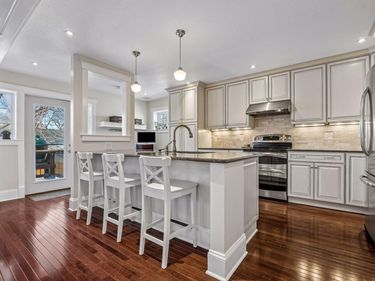 5204 Abbott Avenue S, Minneapolis, MN 55410