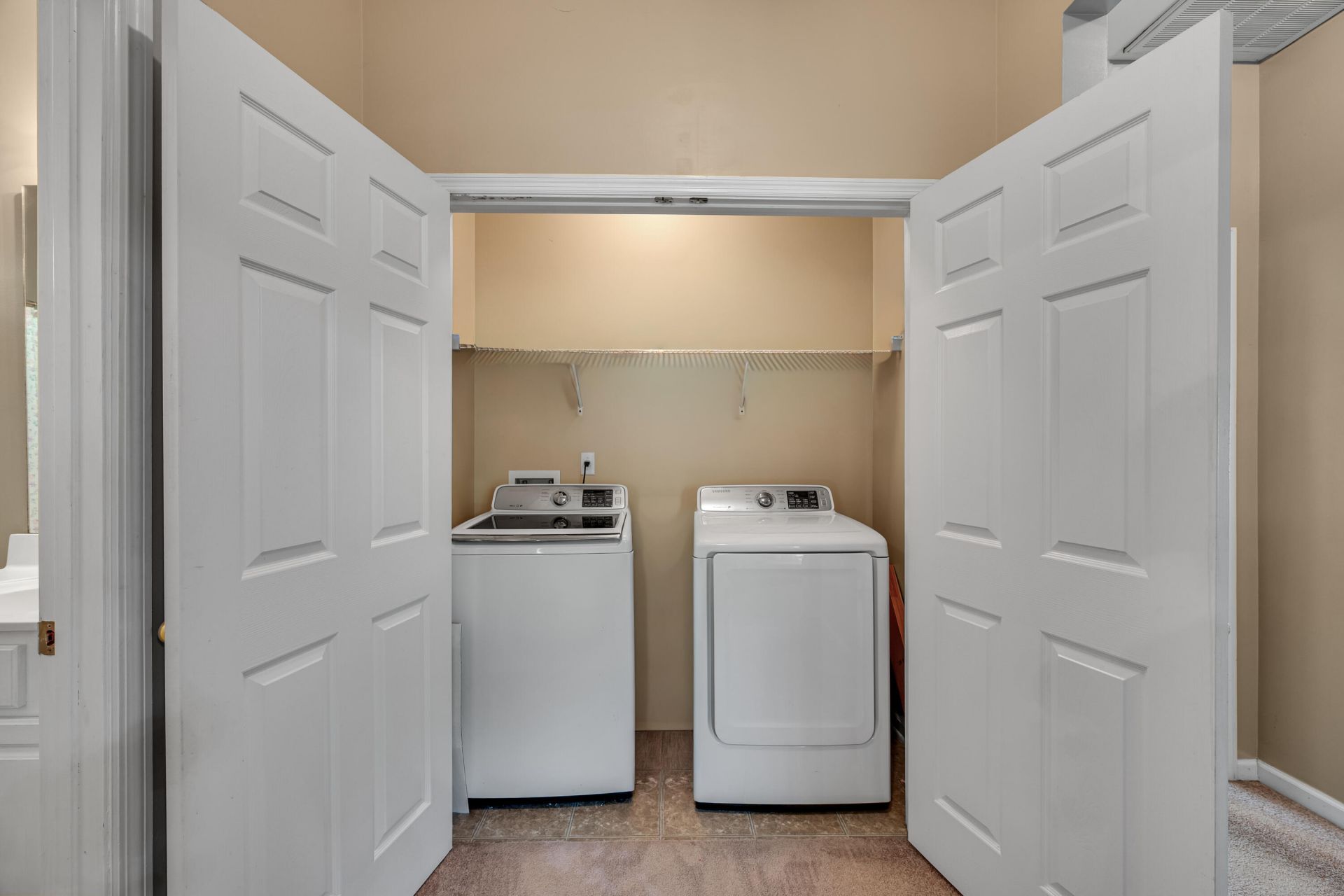 9604 River Ridge Drive Photo 21