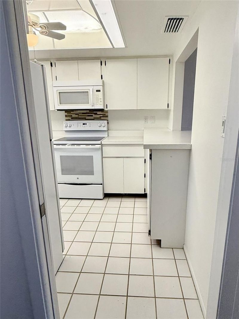 731 Manatee Avenue, Unit 731, Holmes Beach, FL 34217 Photo