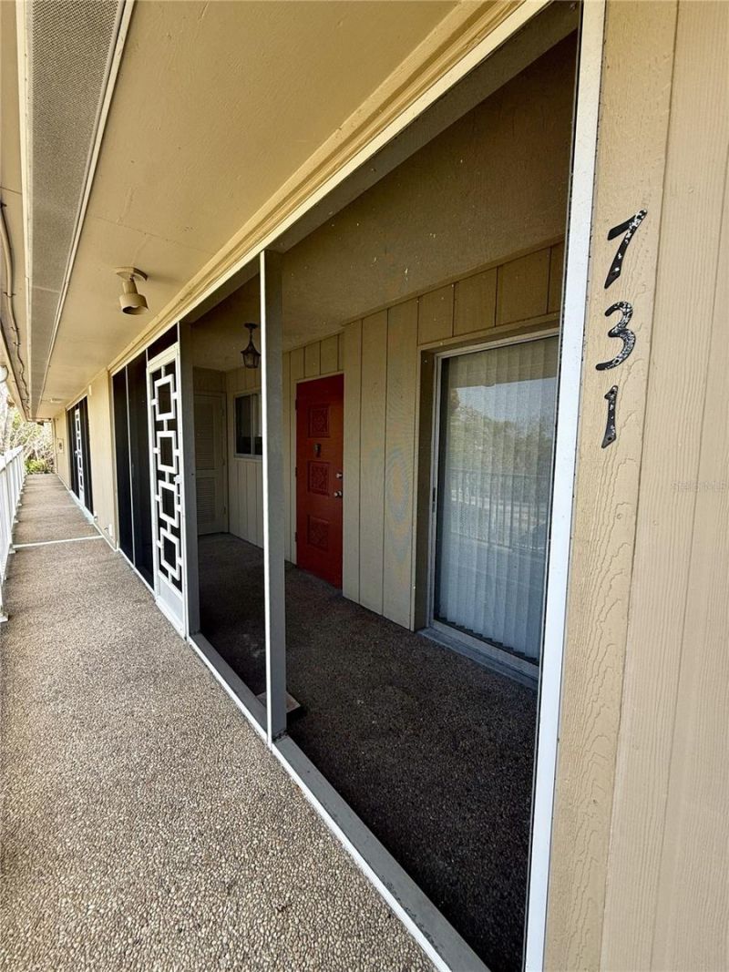 731 Manatee Avenue, Unit 731, Holmes Beach, FL 34217 Photo