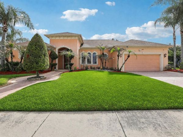 5561 PEBBLE BEACH DRIVE , LAKELAND, FL 33812
