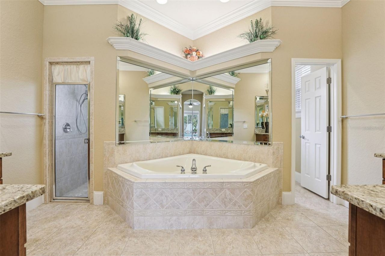 5561 Pebble Beach Drive, Lakeland, FL 33812 Photo