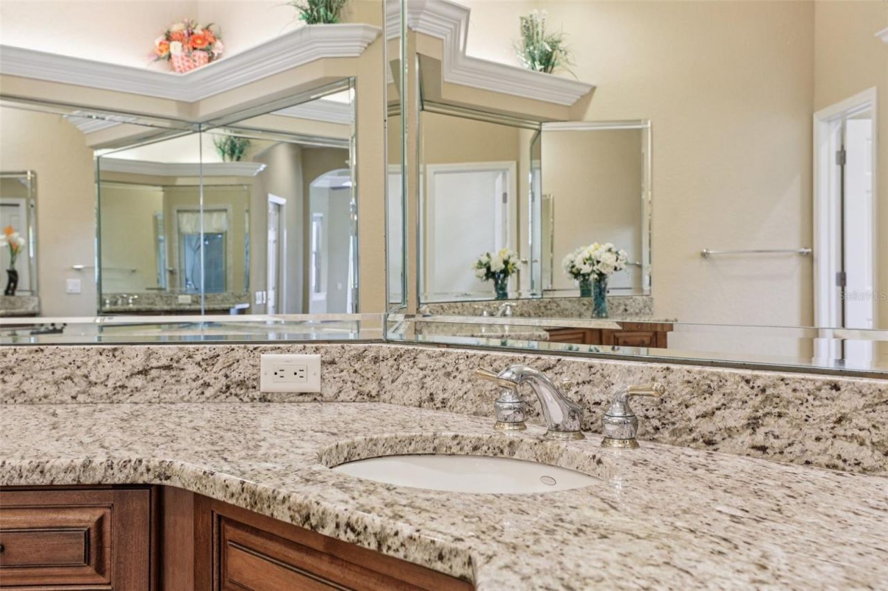 5561 Pebble Beach Drive, Lakeland, FL 33812 Photo