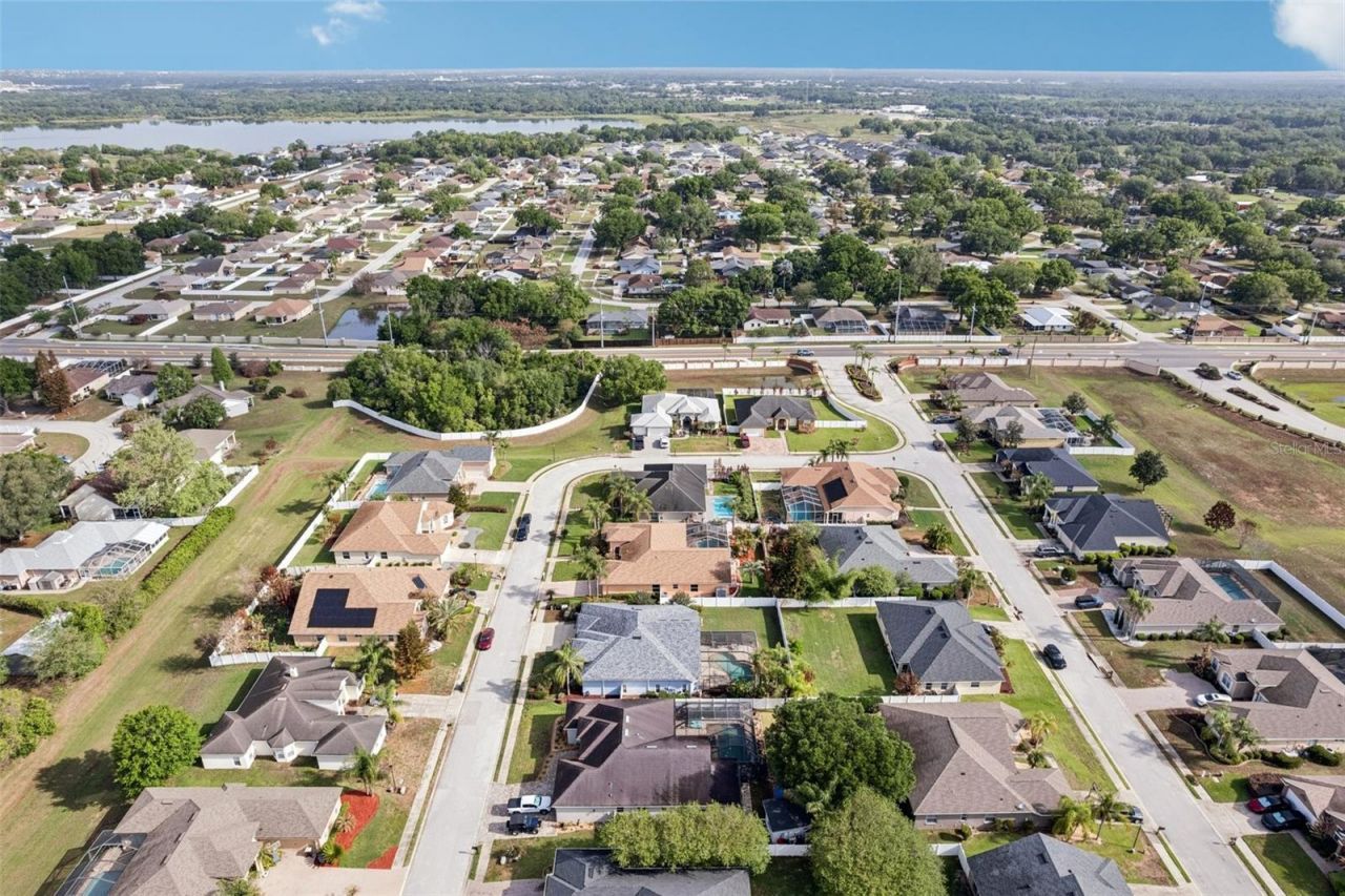 5561 Pebble Beach Drive, Lakeland, FL 33812 Photo