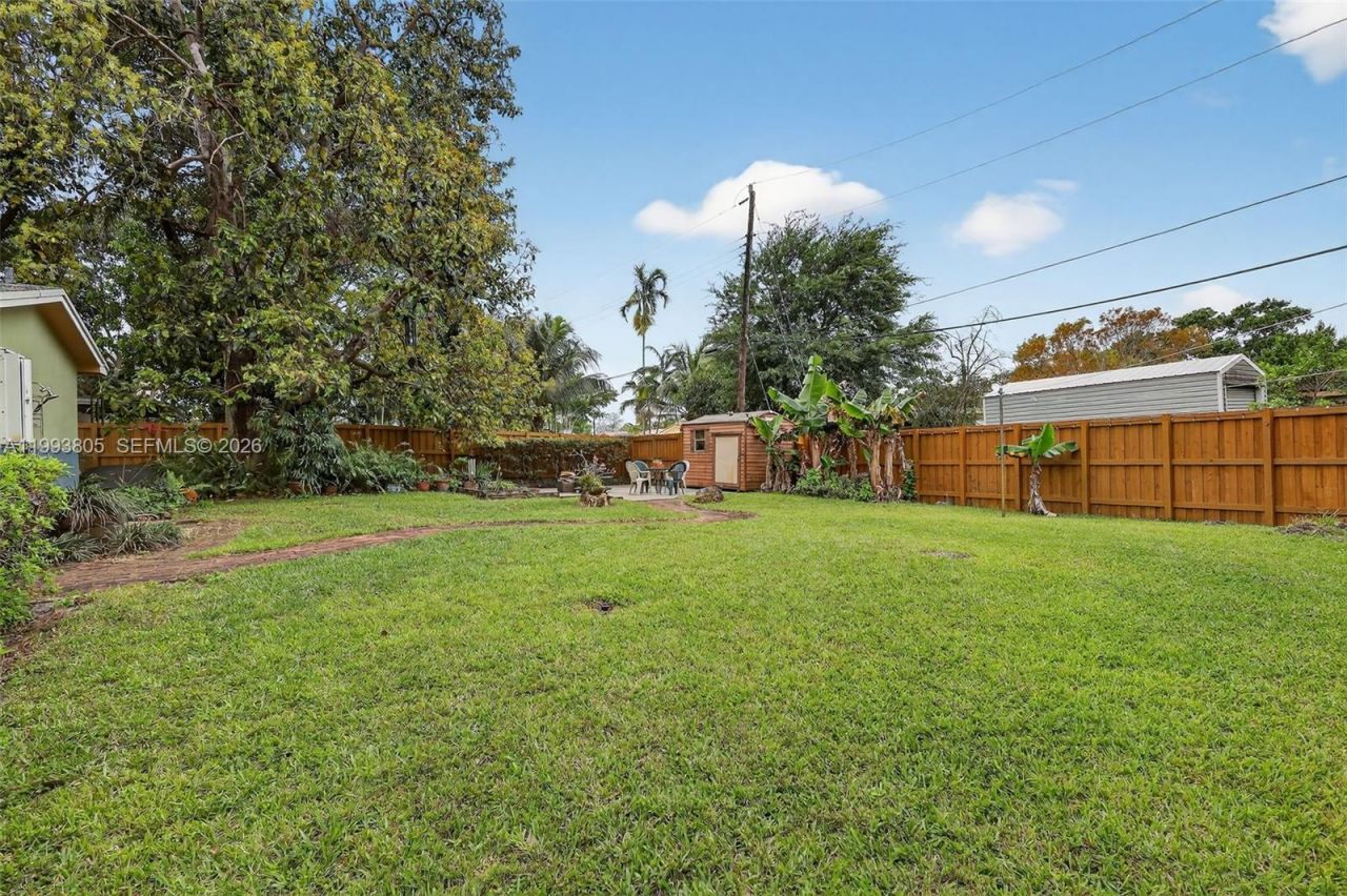 2006 N 38th Ave, Hollywood, FL 33021 Photo