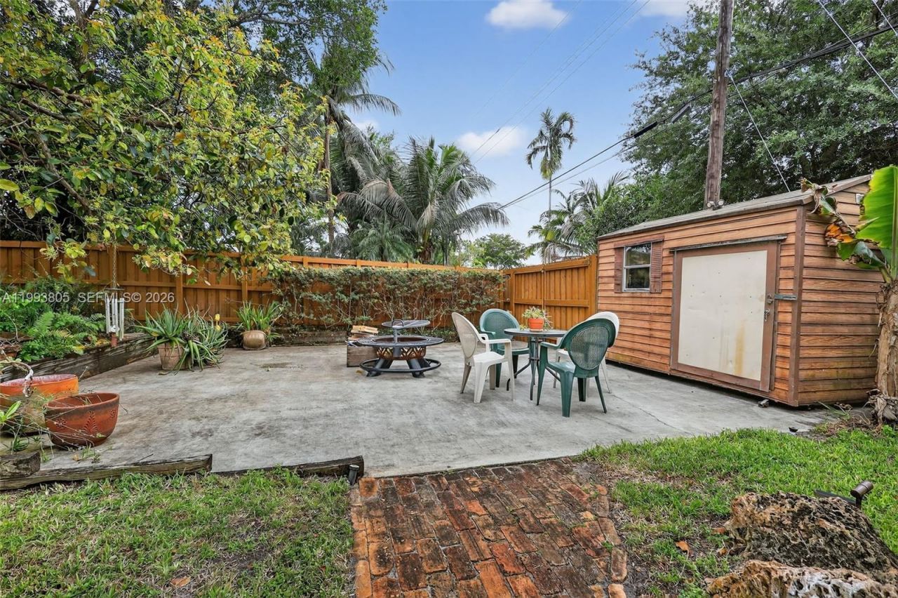2006 N 38th Ave, Hollywood, FL 33021 Photo