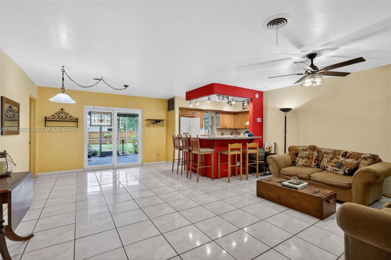 2006 N 38th Ave, Hollywood, FL 33021 Photo