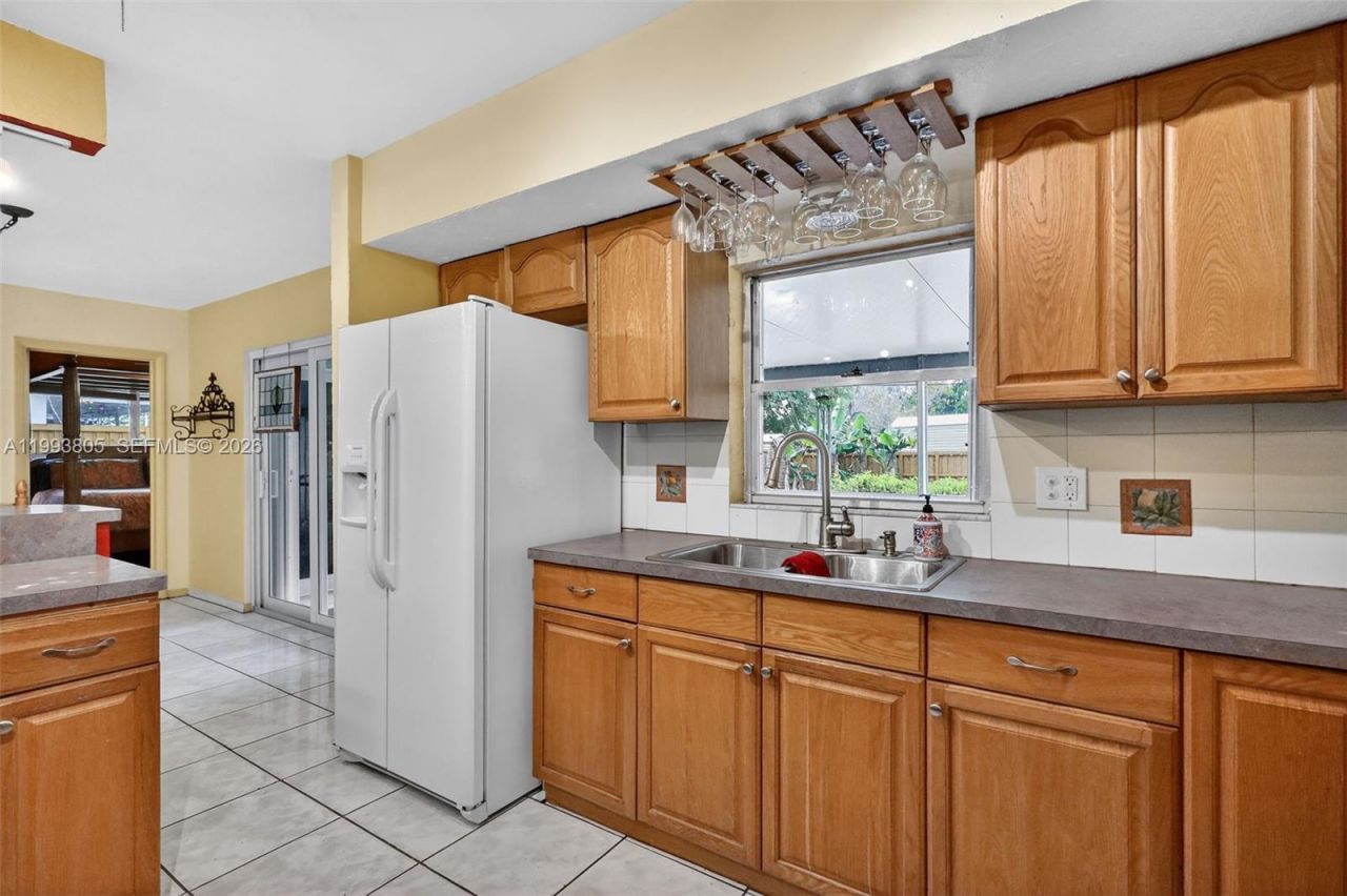 2006 N 38th Ave, Hollywood, FL 33021 Photo