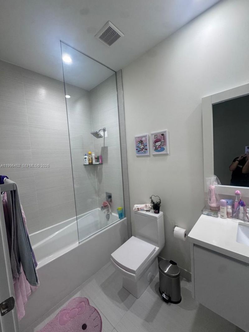 10412 NW 63rd Ter, Doral, FL 33178 Photo