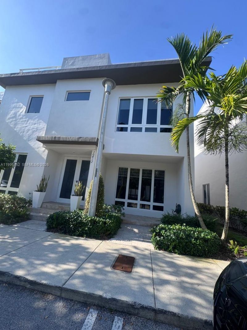 10412 NW 63rd Ter, Doral, FL 33178 Photo