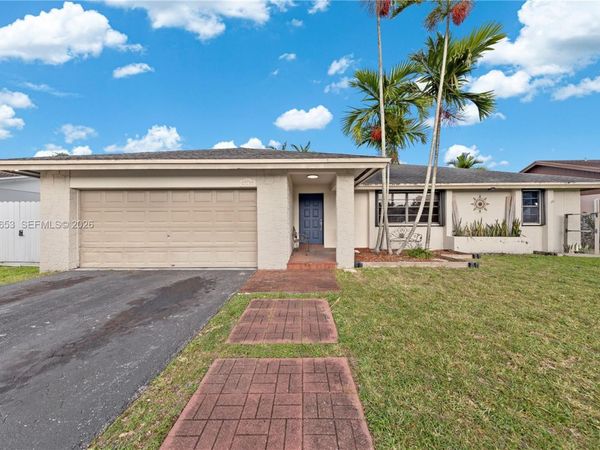 29785 SW 164th Pl, Homestead, FL 33033