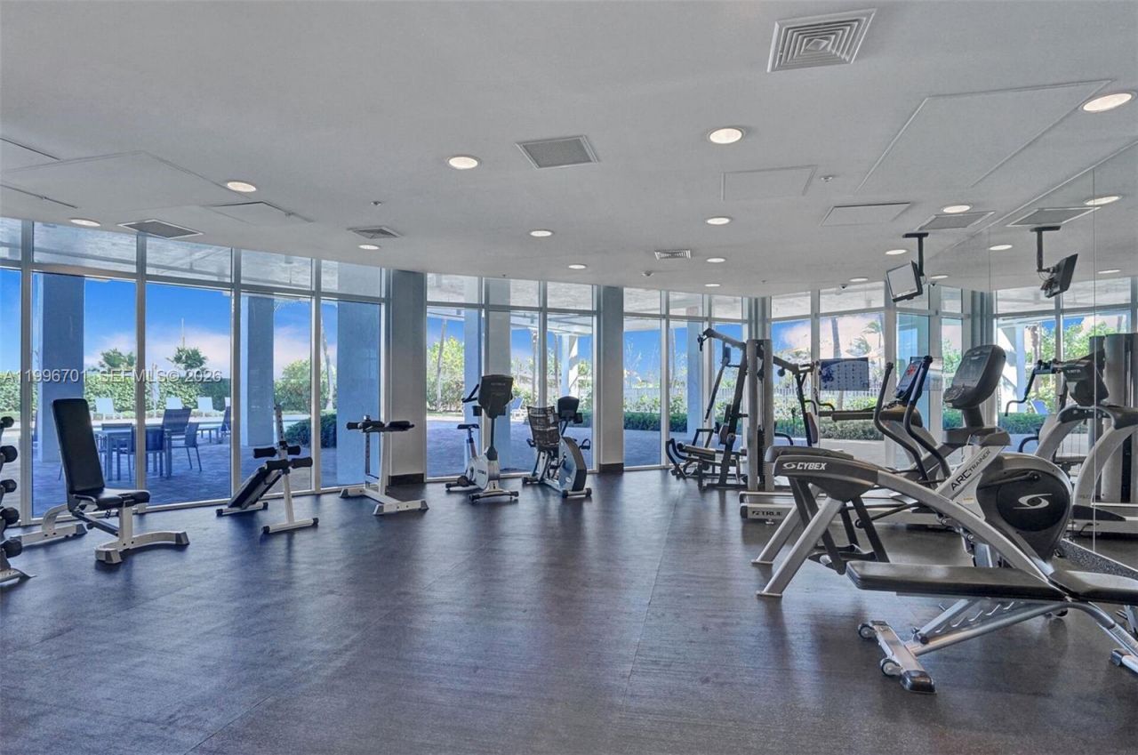 6515 Collins Ave, Unit 1604, Miami Beach, FL 33141 Photo