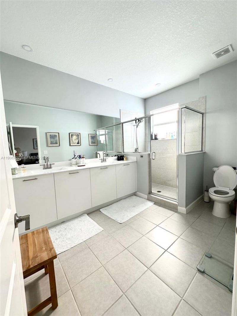 12774 NW 23rd Pl , Miami, FL 33167 Photo